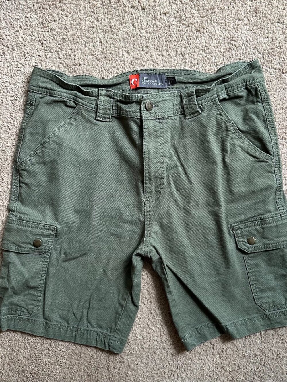 The American Outdoorsman Shorts Mens 34x8 Mid Rise Green Cargo Workwear Pockets
